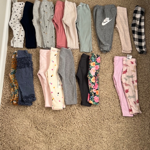 LOT H&M, Disney Gap, Nike, Carters - Picture 4 of 4